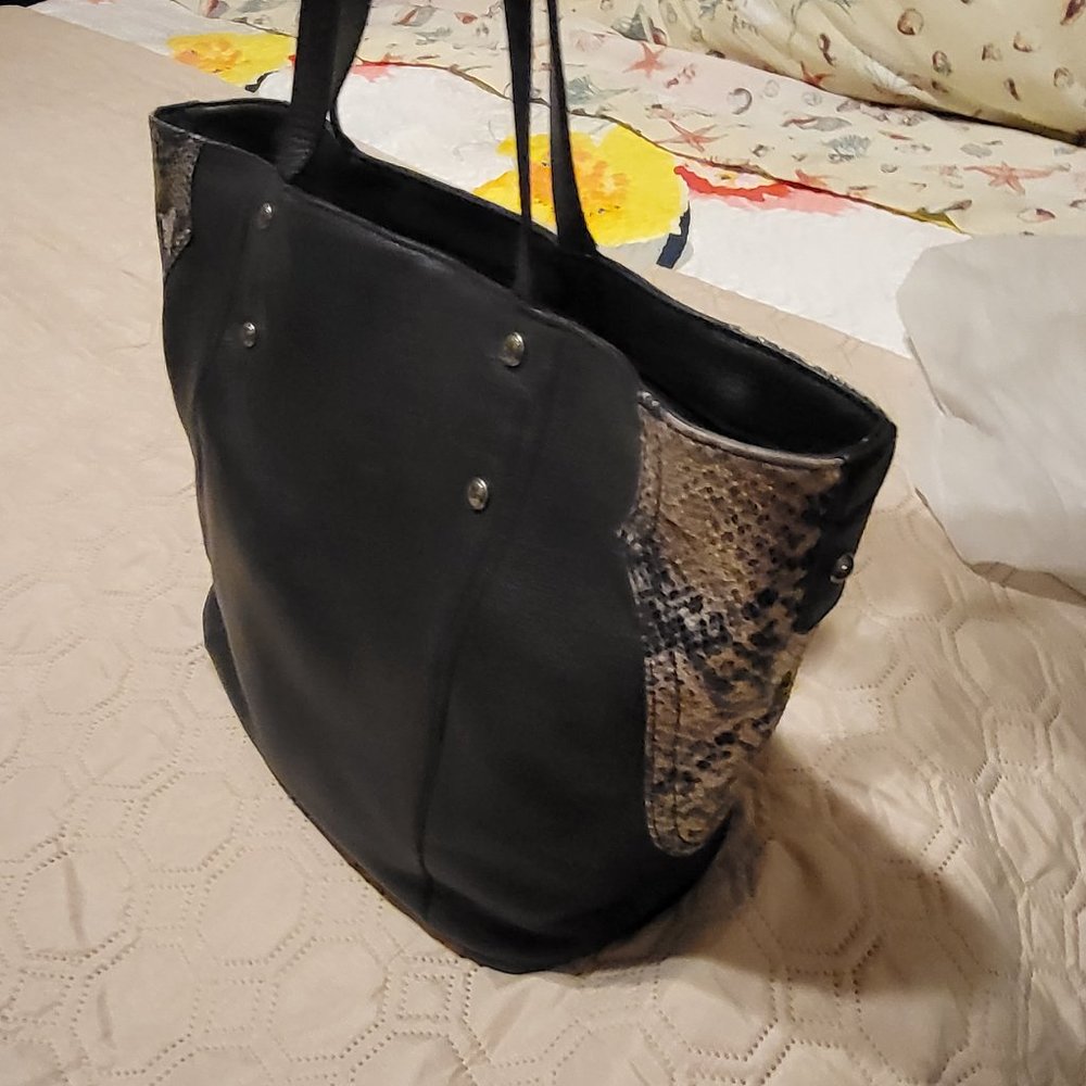 Vince Camuto